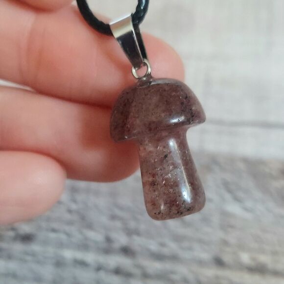 unbranded Jewelry - Strawberry Quartz Crystal Mushroom Necklace Natural Stone Pendant